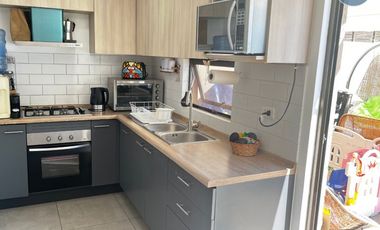 Vive donde tu familia merece crecer.Padre Hurtado