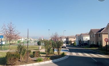 Vive donde tu familia merece crecer.Padre Hurtado