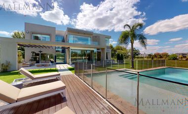 Venta Casa 4 Dormitorios con Muebles en Los Pilares