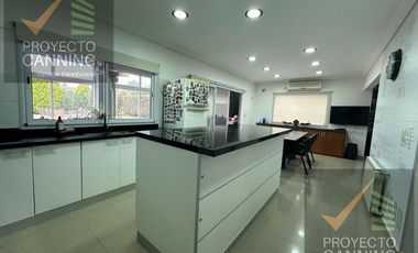 Casa en venta en Barrio Don Joaquin Canning