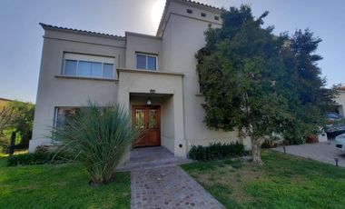 Casa en Alquiler Temporario, 5 Ambientes, en Talar del Lago 2, General Pacheco, Tigre, GBA Norte