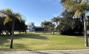 Extraordinario Departamento en Venta en Barrio Marinas Golf de 7 ambientes