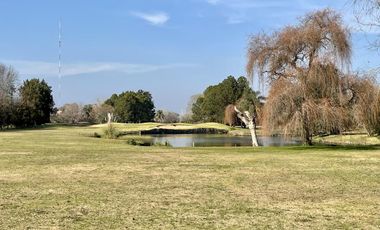 Extraordinario Departamento en Venta en Barrio Marinas Golf de 7 ambientes