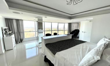 Extraordinario Departamento en Venta en Barrio Marinas Golf de 7 ambientes