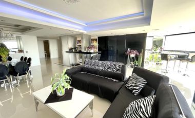 Extraordinario Departamento en Venta en Barrio Marinas Golf de 7 ambientes