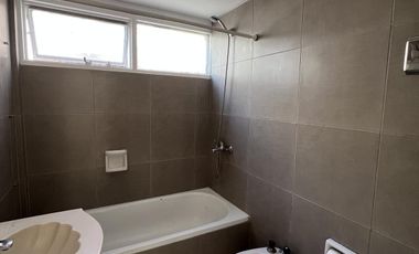 Departamento de 3 ambientes en Acassuso