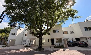 Casa a estrenar en Conjunto de 5 casas en cull de sac en San Isidro