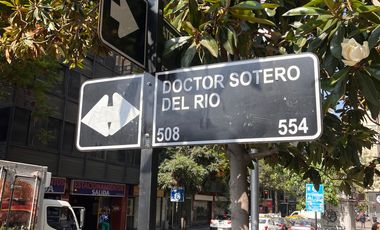 OFICINAS PROFESIONALES EN EL CENTRO JURIDICO DE SANTIAGO