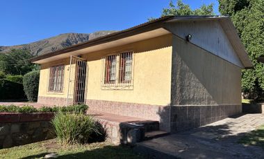 ARRIENDO DE CASA 2D 1B CON PISCINA, AMPLIO TERRENO