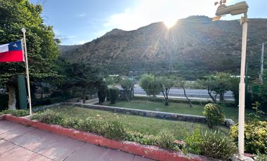 ARRIENDO DE CASA 2D 1B CON PISCINA, AMPLIO TERRENO