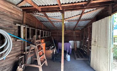 ARRIENDO DE CASA 2D 1B CON PISCINA, AMPLIO TERRENO