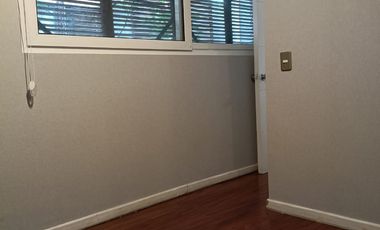 CASA TIPO TOWN HOUSE DE 3 PISOS 3 DOR , 2 ESTACIONAMIENTOS