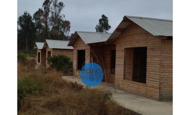 Foresta de Zapallar con 2 cabañas en obra
