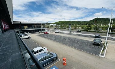 Locales comerciales en renta  en Juriquilla Santa Fe Queretaro GPS