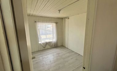 Se vende amplia casa ubicada en coronel.