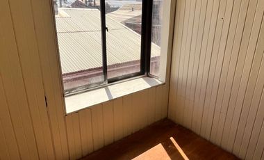 Se vende amplia casa ubicada en coronel.