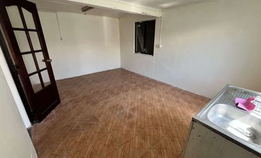 Se vende amplia casa ubicada en coronel.