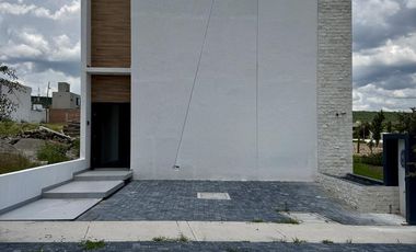 Venta Casa de Lujo, Triple Altura, Residencial El Mayorazgo Querétaro $6.5 MDP