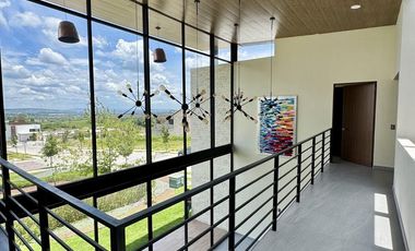 Venta Casa de Lujo, Triple Altura, Residencial El Mayorazgo Querétaro $6.5 MDP