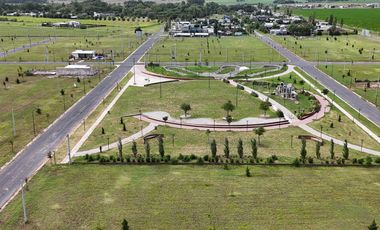 Los Pinos 4. Ruta 18 a 10 minutos Rosario. Lotes c/ posesión de 370 mts en 18.000 usd. Anticipo 8.000 + 60 cuotas