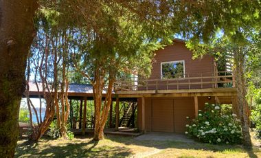 Se vende espectacular casa a las orillas del lago Lanquihue, Puerto Varas
