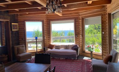 Se vende espectacular casa a las orillas del lago Lanquihue, Puerto Varas