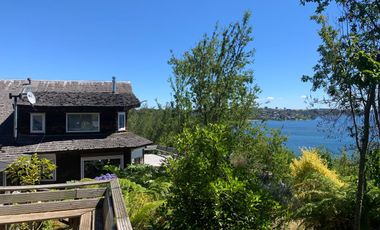 Se vende espectacular casa a las orillas del lago Lanquihue, Puerto Varas