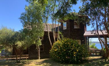 Se vende espectacular casa a las orillas del lago Lanquihue, Puerto Varas