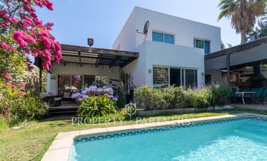 Se vende hermosa casa 5D, 5B, 2E Alto Macul