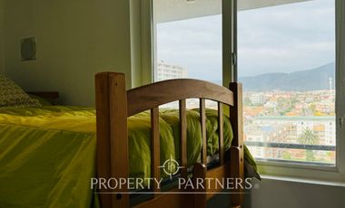 Departamento en Arriendo Amoblado Año Corrido frente a la playa