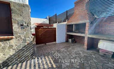 En Arriendo Gran Casa en La Herradura con Vista al Mar