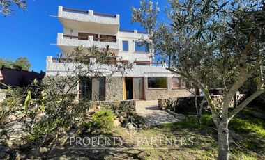 En Arriendo Gran Casa en La Herradura con Vista al Mar