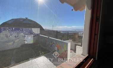 En Arriendo Gran Casa en La Herradura con Vista al Mar