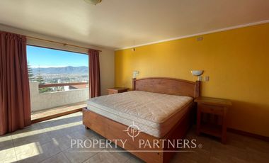 En Arriendo Gran Casa en La Herradura con Vista al Mar