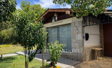 Casa apta para uso comercial u oficina en Avenida Vitacura