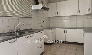 Casa apta para uso comercial u oficina en Avenida Vitacura