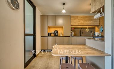 Comodo departamento vistas despejadas con azotea habilitada con quincho, La Dehesa Central