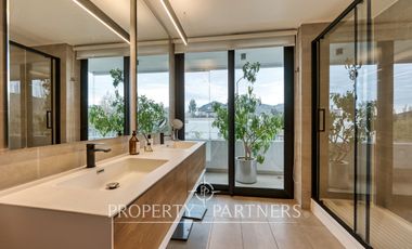 Comodo departamento vistas despejadas con azotea habilitada con quincho, La Dehesa Central