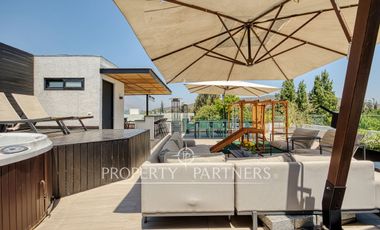 Comodo departamento vistas despejadas con azotea habilitada con quincho, La Dehesa Central