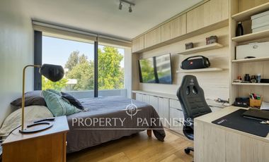 Comodo departamento vistas despejadas con azotea habilitada con quincho, La Dehesa Central