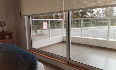 Amplio departamento en arriendo por año corrido