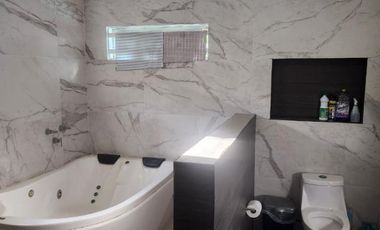 Residencia Exclusiva con Amplio Terreno en el Centro Histórico de Campeche – Barrio de San Francisco