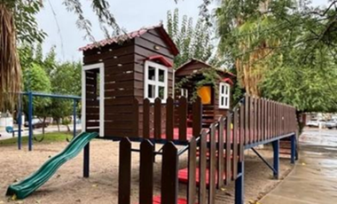 Casa en Las Aldabas, muy cerca de Campos Elíseos, Ciudad Juárez, Chihuahua.