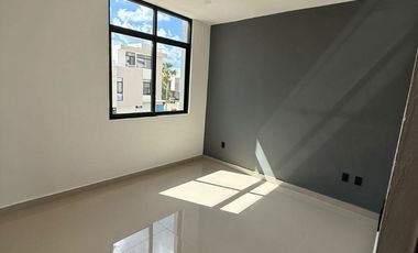 LINDA CASA DE ENTREGA INMEDIATA EN RESIDENCIAL ARBOLADA


L