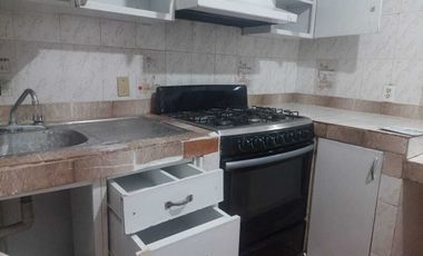 Se Renta departamento en Av. El Rosario