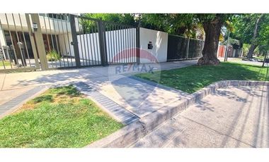 Venta Estacionamiento 2 Boxs Amplio  Ñuñoa