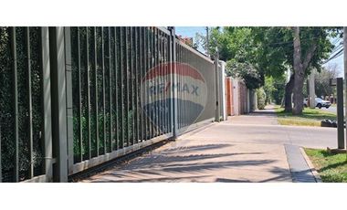 Venta Estacionamiento 2 Boxs Amplio  Ñuñoa