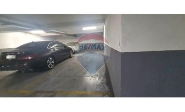 Venta Estacionamiento 2 Boxs Amplio  Ñuñoa