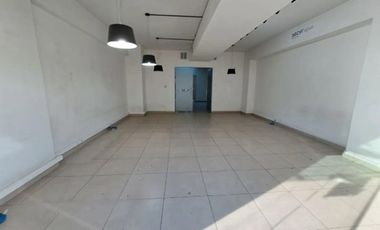 Local Comercial En Av. La Dehesa - Lo Barnechea