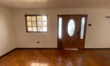 GRAN CASA ARRIENDO EN MARCOS MATURANA